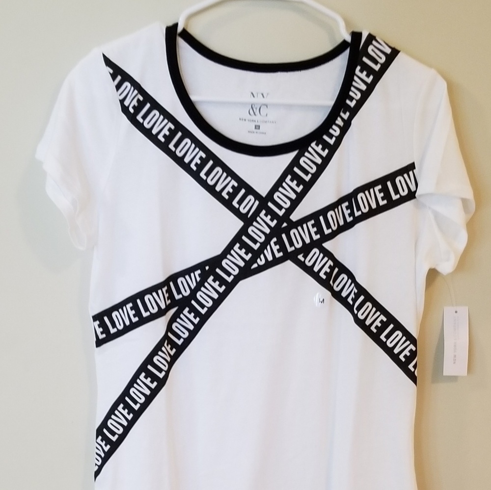 NWT New York & Company Tee